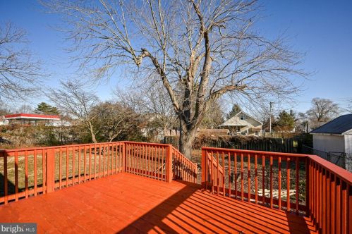 207 Mccolley St, Slaughter Beach DE  19963-2064 exterior