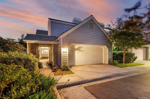 6080 Avenida De Castillo, Long Beach, CA 90803-2004