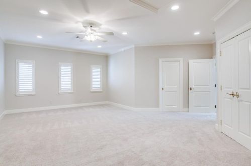 1111 Pebble Beach Dr, Midlothian TX  76063-2645 exterior