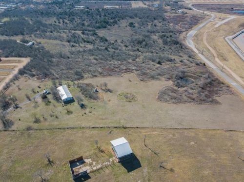 8218 Elroy Rd, Del Valle, TX 78617-4848