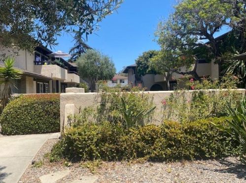 470 Linfield Pl, Santa Barbara, CA 93117-4059