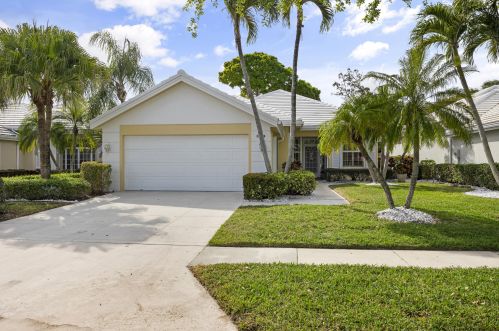 8589 Doverbrook Dr, West Palm Beach, FL 33410-6371