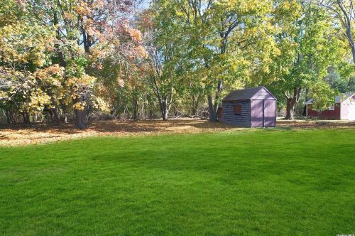 610 Bailey Ave, Greenport NY  11944-1256 exterior