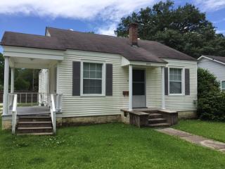 5013 Magnolia St, Pascagoula MS  39563-2634 exterior