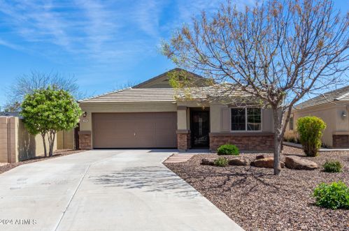 709 Valencia Pl, Chandler, AZ 85226-2208