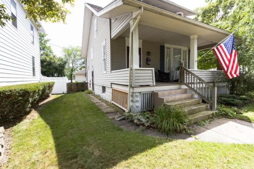 838 Locust Ave, Zanesville, OH 43701-2414