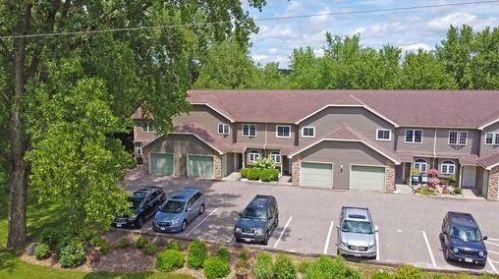 1066 Hillside Dr, Wisconsin Dells, WI 53965-9153