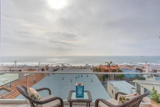 4109 Crest Dr, Manhattan Beach CA  90266-3018 exterior