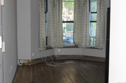 1046 Faile St, Bronx, NY 10459-3784