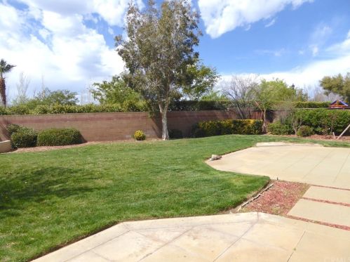 1219 Larkspur Ln, Beaumont CA  92223-2090 exterior