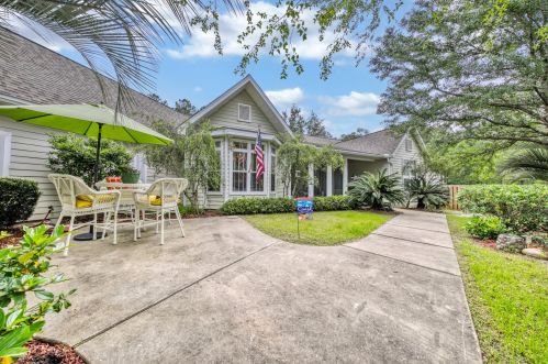 172 Shady Ln, Freeport, FL 32439-4935