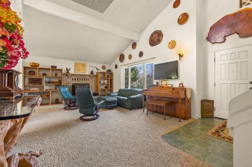 12681 Wolf Rd, Grass Valley CA  95949-8183 exterior