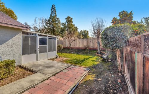 631 Talbot Dr, Hollister CA  95023-5637 exterior
