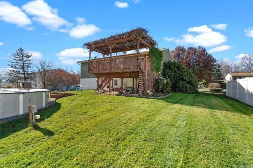 24 Somerset Dr, Washingtonville NY  10992-1372 exterior