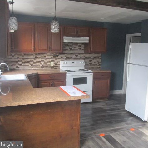 361 Cedar Ave, Holmes PA  19043-1204 exterior