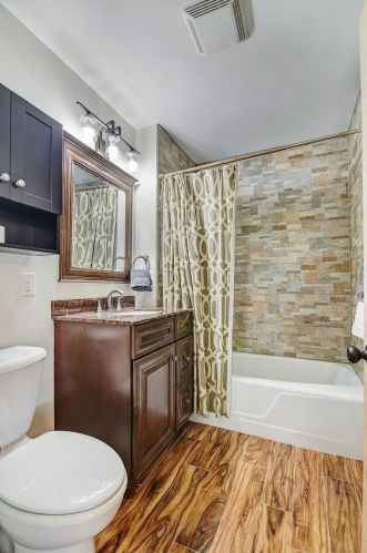 386 Arbor St, Saint Paul MN 55102-3510 exterior