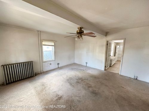 93 Randolph St, East Freehold NJ  07728-2112 exterior