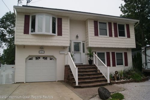 15 Van Ness Dr, Bricktown NJ  08723-5730 exterior