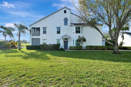 5924 Sand Wedge Ln, Naples, FL 34110-3300