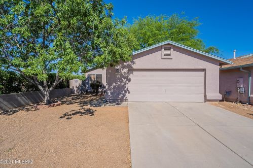 4646 Cornwall Dr, Tucson, AZ 85730-4846