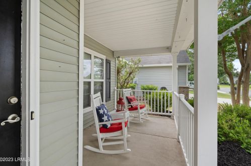 96 Shadow Moss Dr, Beaufort SC  29906-6000 exterior