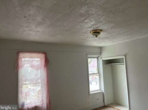 701 9 St, Camden NJ  08102-1721 exterior