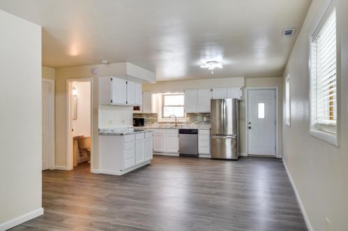 5038 Starker Ave, Madison WI  53716-1924 exterior