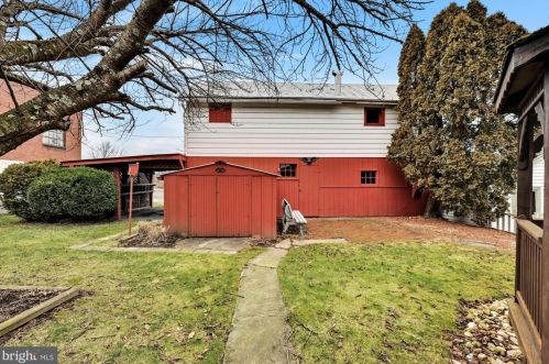 405 Warren St, Molino PA  17961-1833 exterior