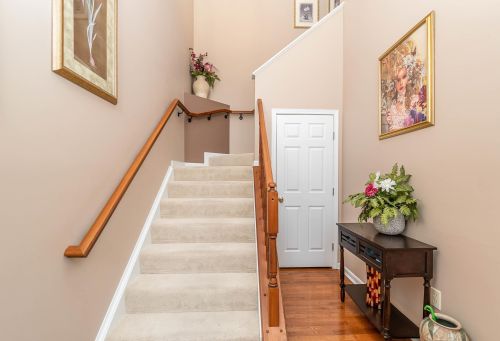 1431 Taramore Dr, Florence, KY 41042-8625