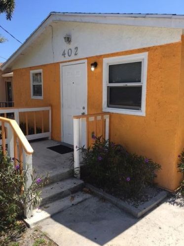 402 13th Ave, Boynton Beach, FL 33435-3118