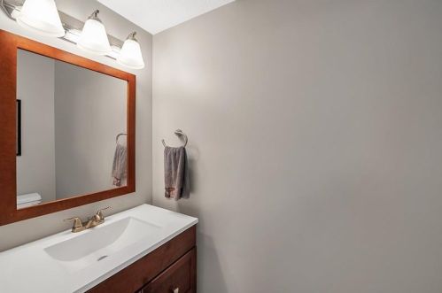 420 Carters Grove Dr, Gibsonia PA  15044-9533 exterior