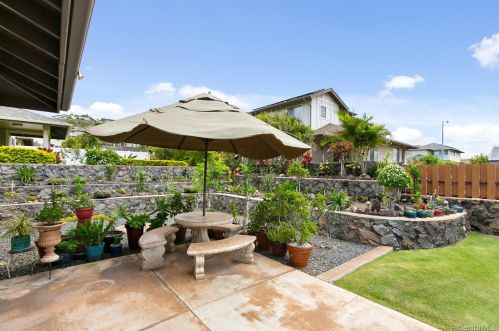 92-761 Kuhoho St, Kapolei HI  96707 exterior