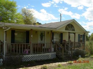 7702 Liberty Hwy, Liberty SC  29657-9411 exterior