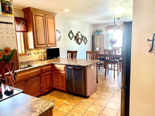 3373 Heaven Dr, Green Bay WI  54311-8906 exterior