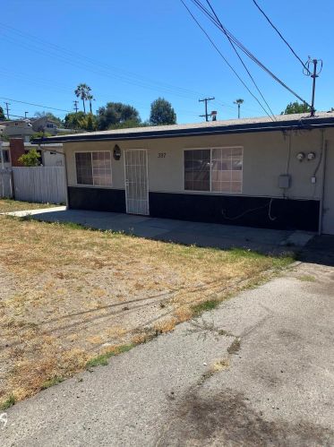 395 Eddie Dr, Vista, CA 92083-5803