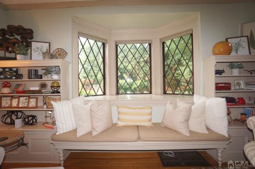 368 Middlesex Ave, Metuchen NJ  08840-1536 exterior