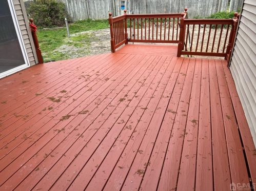 25 Livingston Ave, Avenel NJ  07001-1441 exterior