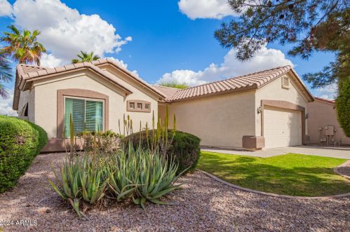 6041 Crosscreek Ct, Chandler, AZ 85249-4412