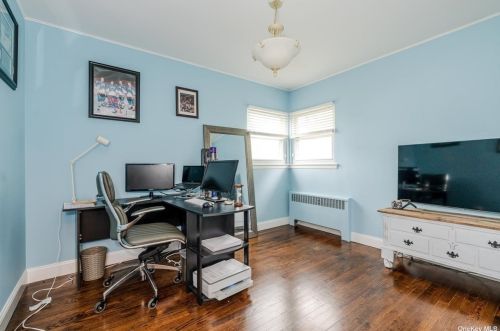 961 Rector St, North Bellmore NY  11710-1117 exterior