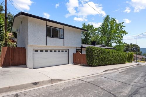 3653 El Caminito, Glendale CA 91214-1716 exterior