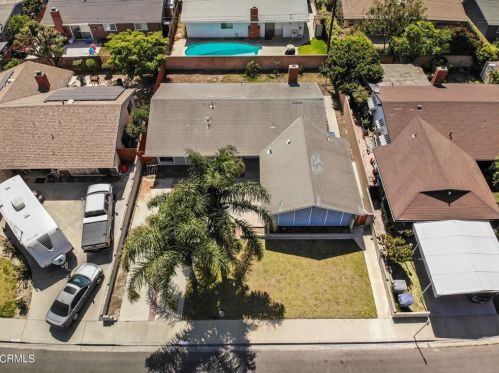 2211 Isabella St, Oxnard CA  93036-2621 exterior