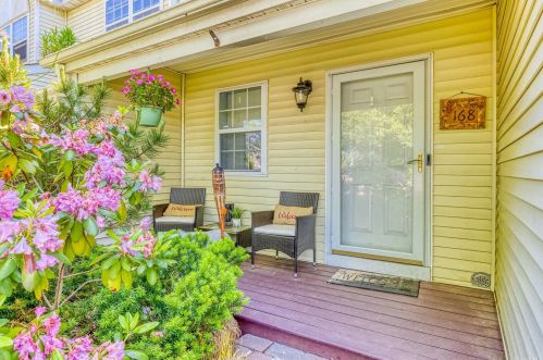 168 Mckinney St, Central Islip, NY 11722-4120