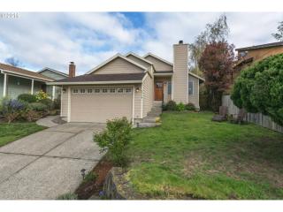 6319 Grant St, Portland, OR 97215-4060