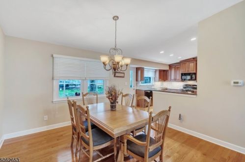 110 Glenwood Rd, Cranford NJ  07016-1920 exterior