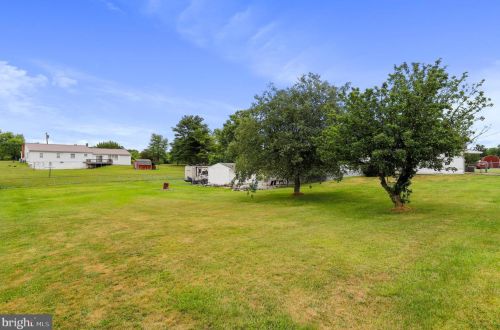 10601 Scenic View Dr, Upton PA  17225-9359 exterior