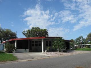 11716 Magnolia Ave, Tavares, FL 32778-4704