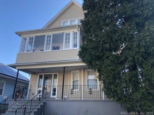 25 Hunting St, Bridgeport, CT 06606-4716