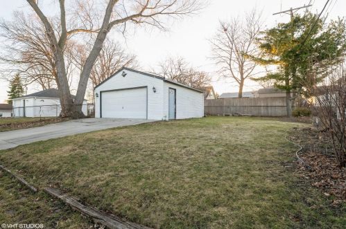 6012 46 Ave, Kenosha WI 53142-1316 exterior