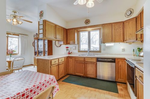 3465 Woodbridge Ct, La Crosse WI  54601-7285 exterior