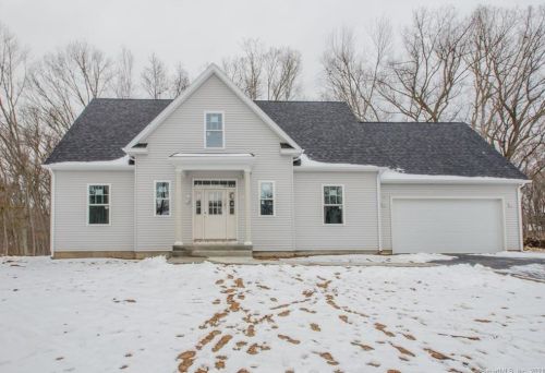 29 Burnwood Dr, Bloomfield, CT 06002-2264